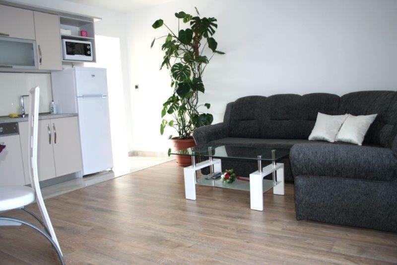 Lucija Apartments Vrh  Luaran gambar